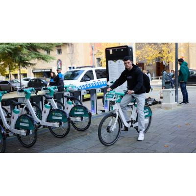 El PSN de Pamplona reclama quitar a Asiron el mando de las bicis eléctricas y dárselo a la Mancomunidad