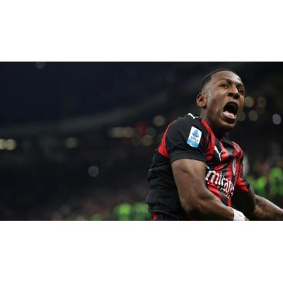 El exosasunista Pervis Estupiñán toca el cielo con el Milan