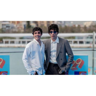 Los Javis reaparecen juntos tras anunciar su ruptura sentimental: "Queriéndonos muchísimo"