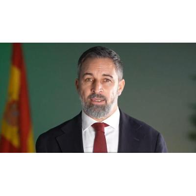 Vox hace equilibrios para adaptarse a su complicado "amigo americano"