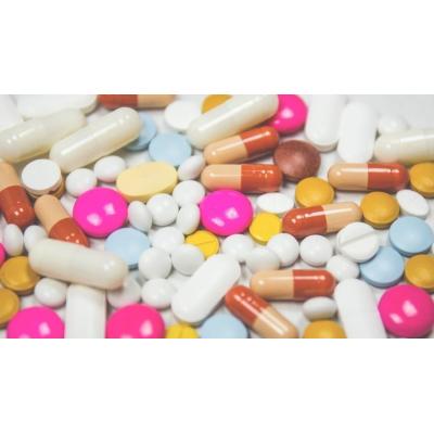 Eduardo Palomera, farmacéutico: "No utilices nunca agua para tragarte una pastilla..."
