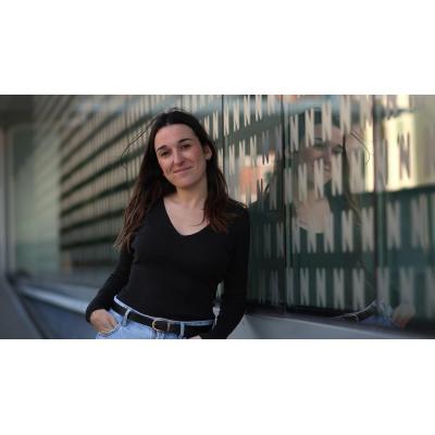 Lucía Gastón, periodista y escritora: "Es un error pensar que los amigos no son una prioridad, sino el añadido"