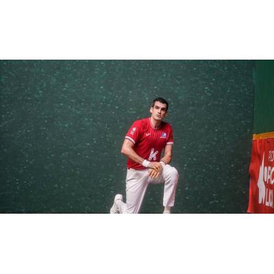 Ezkurdia: "Jugar de zaguero y llegar a la final es algo grandioso"