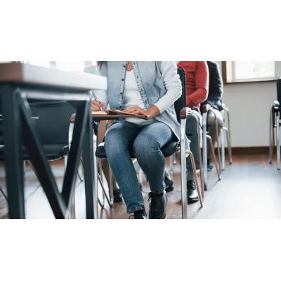 El Gobierno español aprueba 2.559 millones para la convocatoria de becas 2026-27