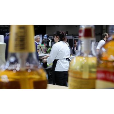 El coste por hora trabajada sube un 3,2% a cierre de 2025 y suma 18 trimestres de alzas