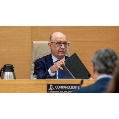 El exministro Montoro se escuda en la UCO y no ve indicios en su contra