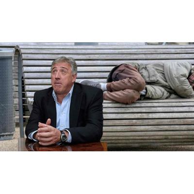 Asiron permite que una familia con dos menores duerma en la calle y no ofrece alternativas