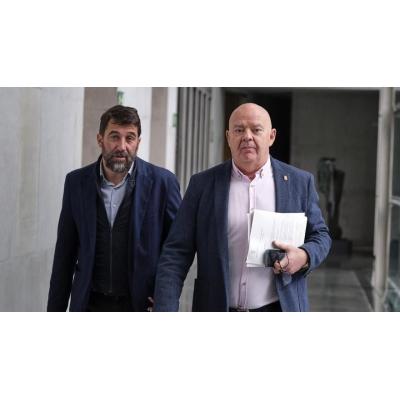 De un presidente violinista a un militar: la agitada vida interna de Vox Navarra, el partido que eligió candidata en un casting