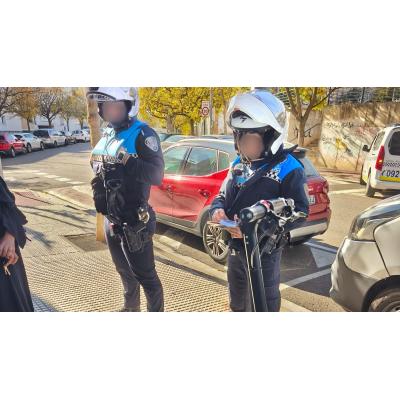 Un control en una localidad navarra destapa varias infracciones con patinetes y una intervención inesperada con drogas