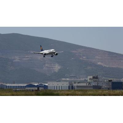 Detenida por estafar con billetes de avión para Navidad en una agencia de viajes de Pamplona