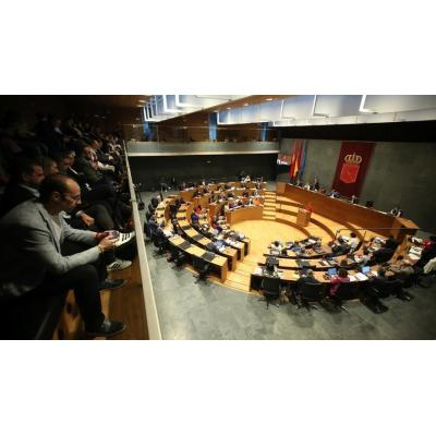 Una parlamentaria navarra sin partido ni 'voz' se resiste a dejar el escaño: "Valoro la coherencia"