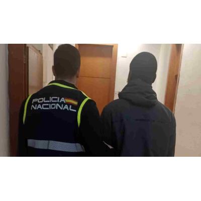 Cobraban por empadronar inmigrantes en dos pisos de Tudela: la policía ha detenido a dos personas