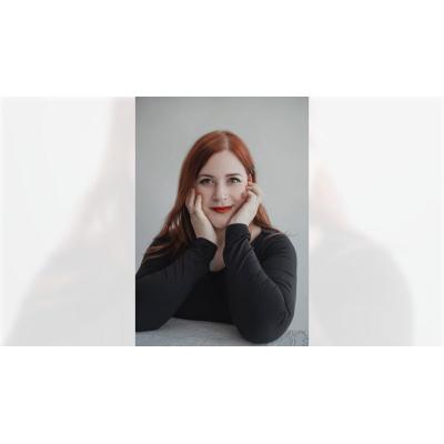 Elísabet Benavent: "Cada año siento un poco más el miedo a decepcionar con mis novelas"