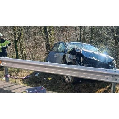 Una mujer de 66 años, evacuada en helicóptero tras sufrir un accidente de tráfico en Areso