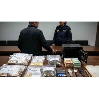 El aviso por un robo en Pamplona acaba con una incautación de cocaína, anfetamina y 25.000 euros
