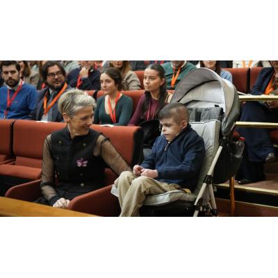 El PP de Navarra presiona al Gobierno de Chivite para que dé tratamiento a los niños con piel de mariposa