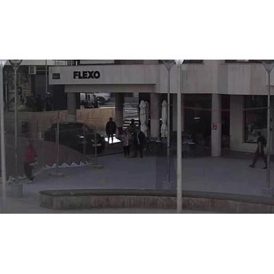 Despiste o error del GPS: un conductor baja por las escaleras de la plaza Sancho VII el Fuerte de Tudela