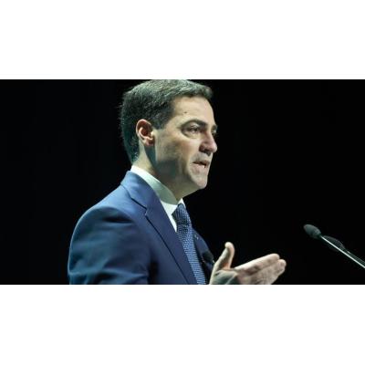 Pradales vuelve a París para defender el autogobierno ante el Senado francés