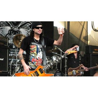 Muere Phil Campbell, legendario guitarrista de Motörhead, a los 64 años