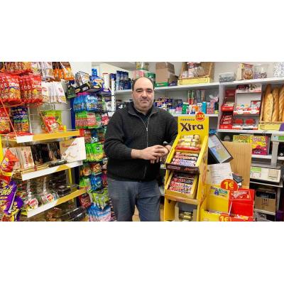 El pequeño comercio de Los Arcos que resiste 25 años gracias al Camino de Santiago: "Vamos tirando como se puede"