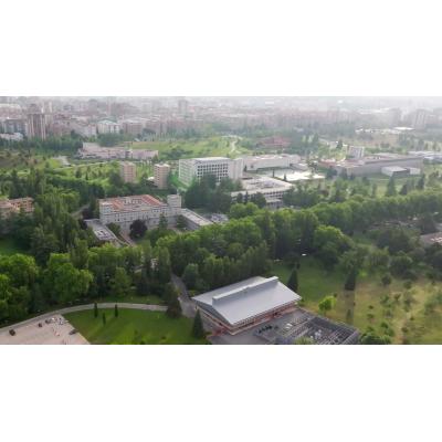 La Universidad de Navarra obtuvo un resultado positivo de 52,4 millones durante el curso 2024-25