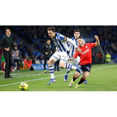 Osasuna tira el partido en cinco minutos ante la Real Sociedad y se olvida de Europa en Anoeta