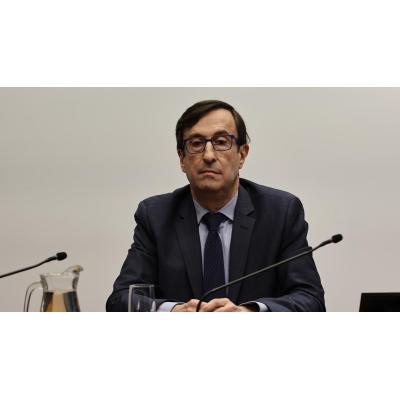 El directivo de Acciona que firmaba las UTE con Servinabar guarda silencio en el Parlamento