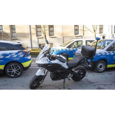 Cedidas dos motocicletas de la Policía Municipal de Pamplona para la DYA