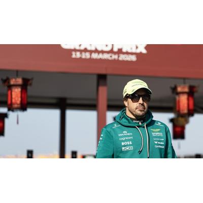 Aston Martin carga de argumentos a Alonso para que se jubile