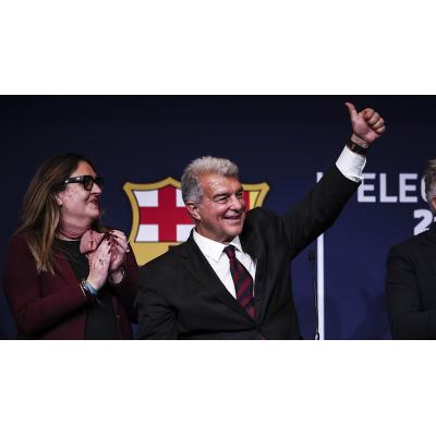 Laporta quiere 10.000 plazas más en el Johan Cruyff y anunciará en breve la renovación de Flick