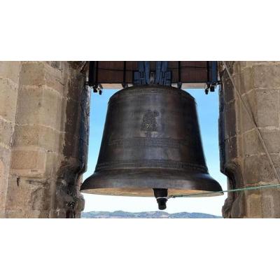 Artajona estrena nueva campana