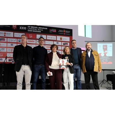 Un gran premio para soplar 75 velas
