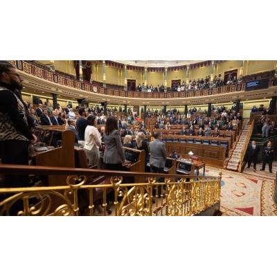 El PP recorta distancias con el PSOE y Vox pierde dos puntos en un mes, según el CIS