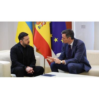 Sánchez anuncia un compromiso de 1.000 millones con Ucrania durante la visita de Zelenski