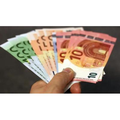 Por un salario mínimo de convenio de 1.500€ mensuales