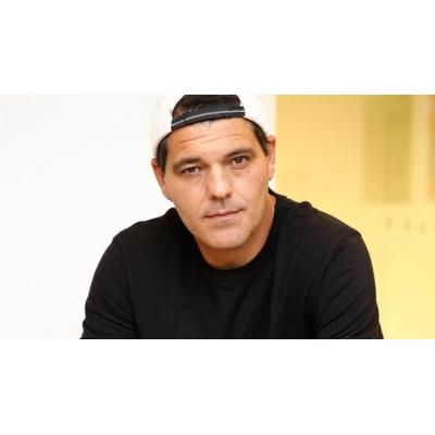 Todo sobre el nuevo reality de Frank Cuesta: compartir celda con una famosa exactriz porno y 250.000 euros en juego