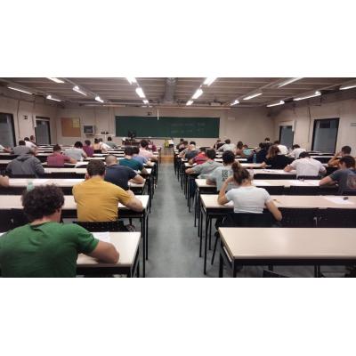 Batacazo en la oposiciones a administrativo en Navarra: aprueban 977 de 7.231 aspirantes