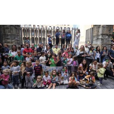 Vecinos del Casco Viejo piden a Educación que el patio de Ezpeleta abra por las tardes