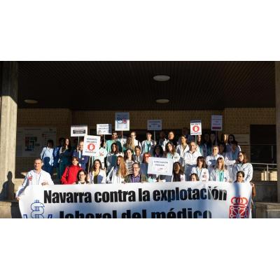 Los médicos critican que la sanidad pública funciona por el "sobresfuerzo de los profesionales"