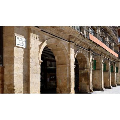 Estella empezará por los porches la restauración de la plaza de los Fueros