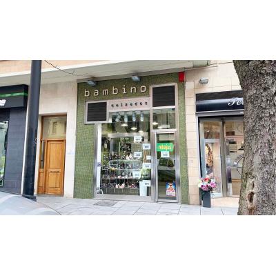 La tienda de Pamplona que ha calzado a generaciones de niños cumple 60 años en el centro de la ciudad