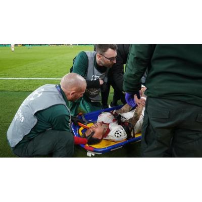 Terror en Anfield: Noa Lang, jugador del Galatasaray, sufre la semiamputación de un dedo