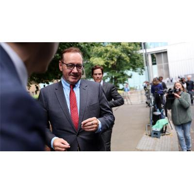 Kevin Spacey pacta con tres hombres para evitar un juicio por agresión sexual en Londres