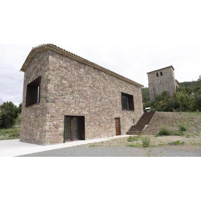 Arce mejora su entorno histórico con la regeneración del Barranco de Txinosta y nueva pasarela