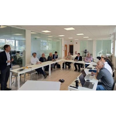 Primera reunión de la Mesa de revitalización industrial de Sakana