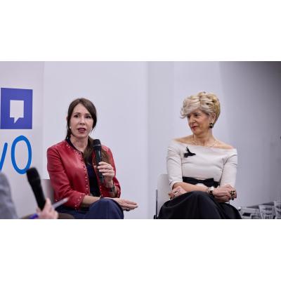 Dependientas convertidas en 'influencers': así sobreviven los comercios de barrio a Temu y las rebajas online