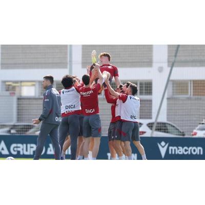 Víctor Muñoz, convocado por la selección española: así ha recibido la noticia en Tajonar