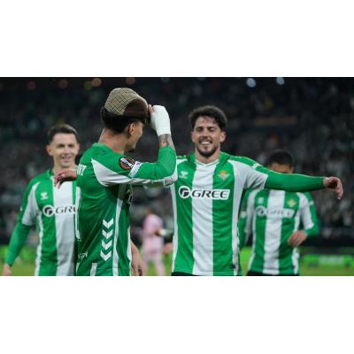 El Betis pasa a cuartos por aplastamiento