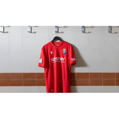 Osasuna homenajea a 'los indios' de Pepe Alzate con su camiseta para la jornada retro