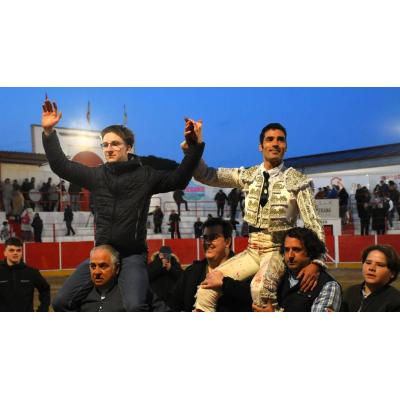 Cara y cruz en Fitero: Javier Antón por la puerta grande y Expósito por la enfermería